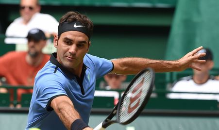 Halle 2017 QF Highlights Federer Mayer