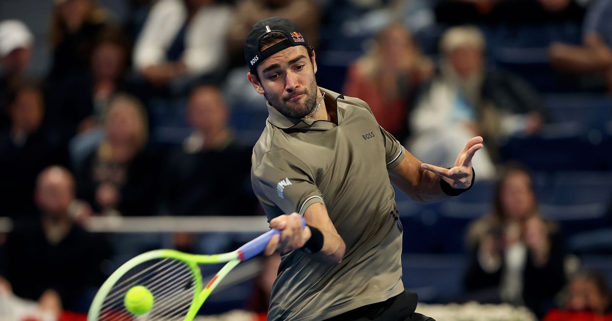 Berrettini with a flick of the wrist